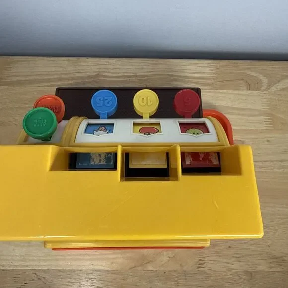 Vintage 1974 Fisher Price Cash Register #926 With 4 Coins Working Bell Handle - Picture 10 of 11